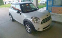 Tízezer eurós lopott személygépkocsit foglaltak le Borsnál