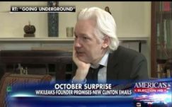 Újabb Clinton-emaileket ígér a WikiLeaks-alapító