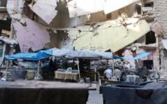 Hetek óta előszőr érkezett segély az ostromlott szír városba