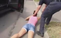 „Kommandósok” kíséretében kérte meg kedvese kezét egy brassói fiatal