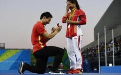 Rio 2016: a dobogón kérték meg a műugró kezét