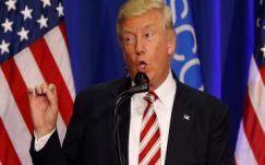 Donald Trump átalakította kampánystábját