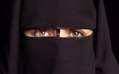 Párbeszéd kezdődött Ausztriában a burka viselésének szabályozásáról 