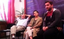 Románul feliratozza előadásait a Csíki Játékszín, ha van rá igény