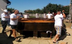 Új magyar lecsórekord született az Esztári lecsófesztiválon – ott voltunk