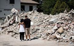 Segélycsomagot kapnak az olasz földrengés román érintettjei