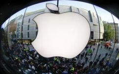 Hatalmas büntetést kap az Apple az EU-tól