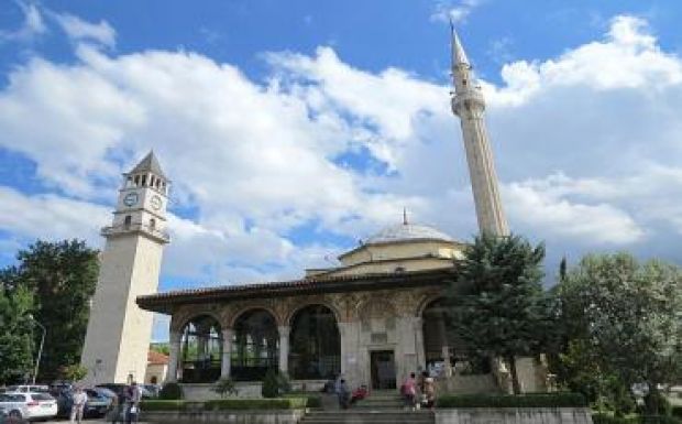 A mecsetek jogi helyzetét rendezik Albániában