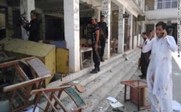 Két pokolgép robbant a bíróságon