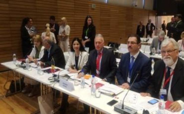 A menekültkérdésről is véleményt mondott Borbély Pozsonyban