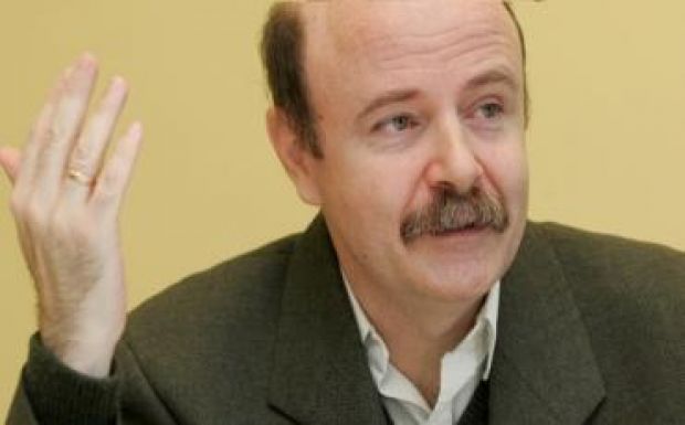 Lemondott a Bayer Zsoltot kitüntetésre jelölő alapítvány elnöke