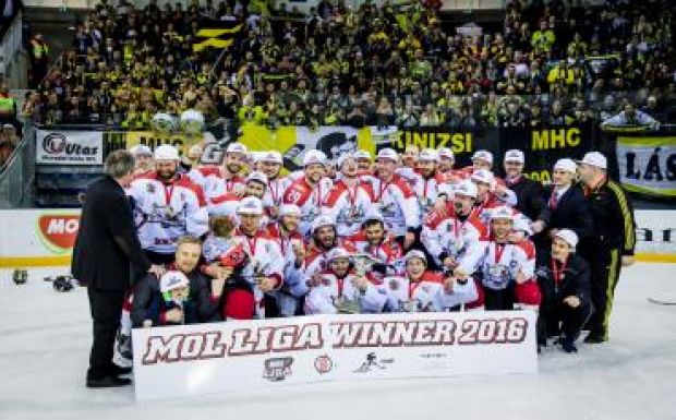 Kilőnék a trónról a Jegesmedvéket – rajt a MOL Ligában