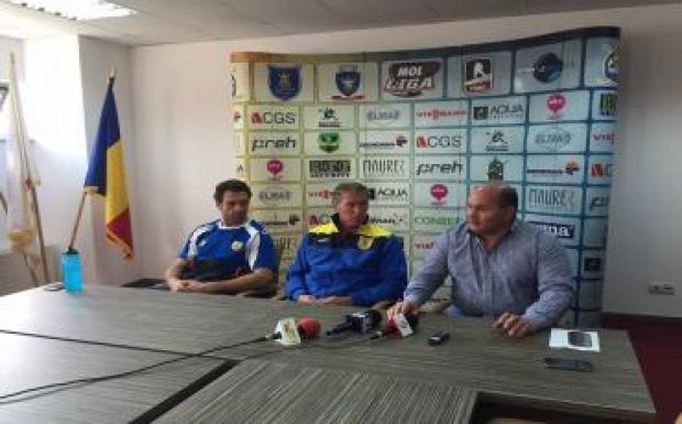 Közönségcsalogató játékkal készül a brassói hokicsapat