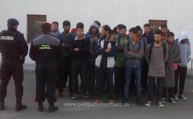 Harminc illegális bevándorlót fogtak a szerb-román-magyar hármashatárnál