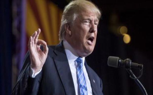 Donald Trump jobbulást kíván Hillary Clintonnak