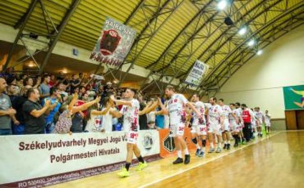 Árván maradt gyermekeket támogat az SzKC