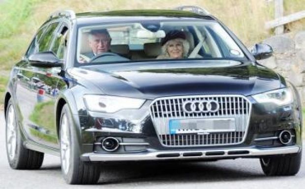 Károly herceg balesetezett Skóciában