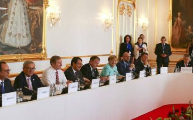 Ezt javasolta Juncker a tagállamok vezetőinek a pozsonyi EU-csúcson