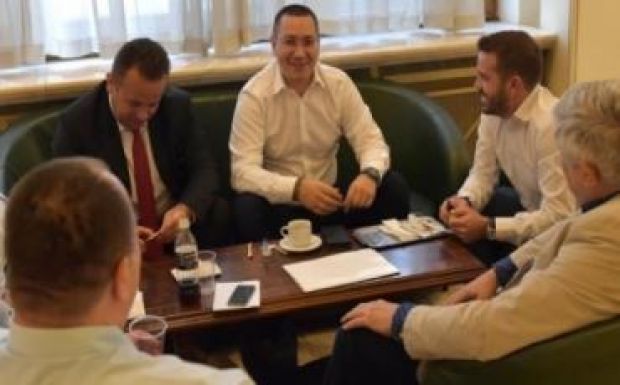 Ponta „a PSD játékosa”, de a PRU továbbra is tár karokkal várja