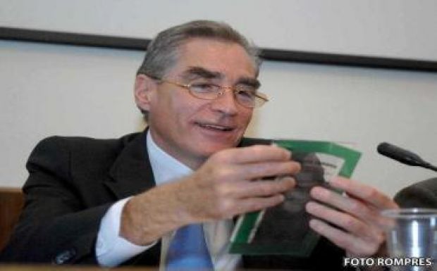 Ismét képviselő Petre Roman