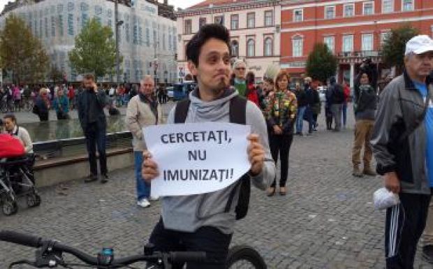 Ismét tüntetnek a honatyák „szuperimmunitása” ellen