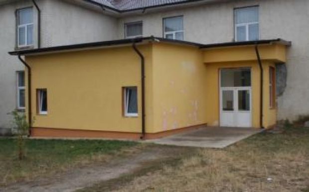 Hazai rekord: ötvenezer eurós vécét kapott egy falusi iskola