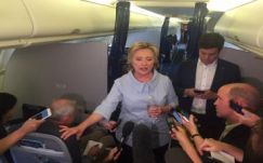 Clinton szerint az orosz kormány „belenyúl” az amerikai elnökválasztásba