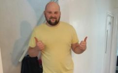 Legóból épített saját műlábat egy férfi