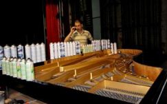 Jazzkoncertekkel avatják a kolozsvári Diákművelődési Ház felújított zongoráját