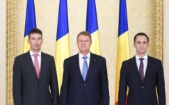 Két új miniszter tette le a hivatali esküt