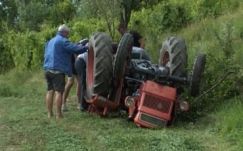 Majdnem megölte a traktorja a Hargita megyei gazdát