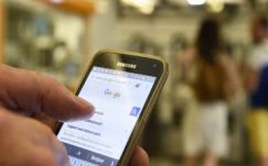 Junckerék meghátráltak, mégis ingyenes lesz a roaming az EU-ban?