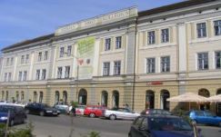 A Székely Mikó Kollégium homlokzatának lefestését kéri Dan Tanasa