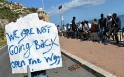 Felgyorsítaná az EP az elutasított menedékkérők visszatérését