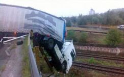 Kaszkadőrfilmbe illő baleset történt Galac közelében