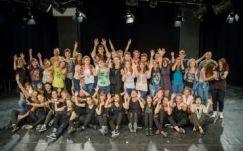 Éjszakai programmal is kedveskedik az ifjúságnak a Szigligeti Színház