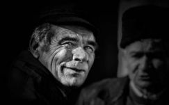 Csíkszenttamási portrék a Nemzetközi Fotóművészek Szövetségének elismert tagjától