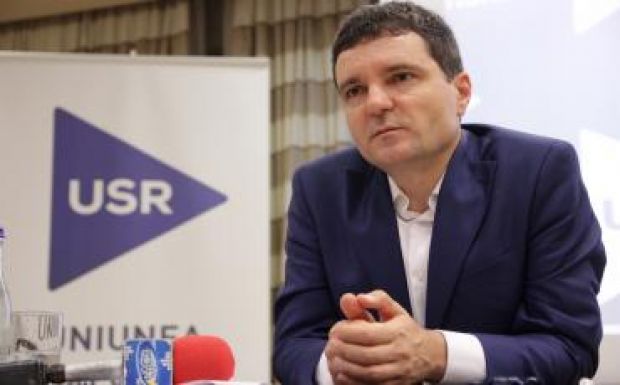 Ismertette politikai programját az USR