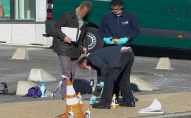 Terrorizmussal vádolták meg a rendőrök támadóját Belgiumban