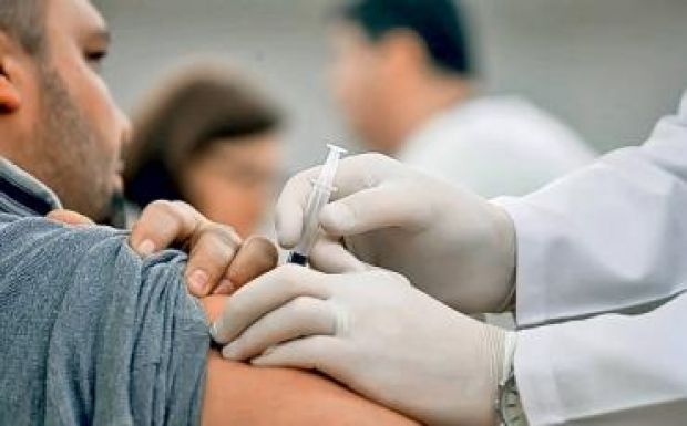 360 ezer influenza elleni oltóanyagot rendelt a minisztérium