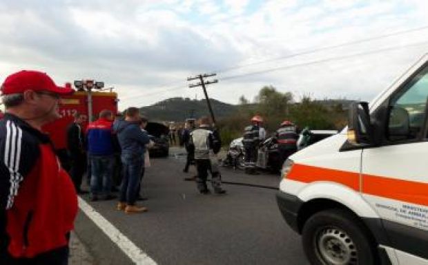 Kilencen sebesültek a meg a Szilágy megyei autóbalesetben