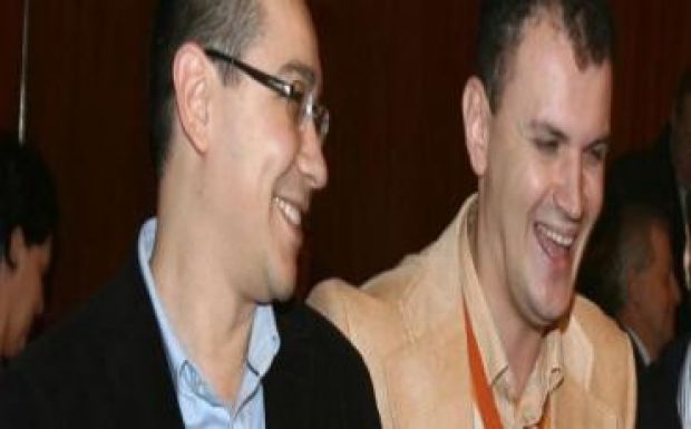 Bogdán Tibor: Önfeljelentő politikusok