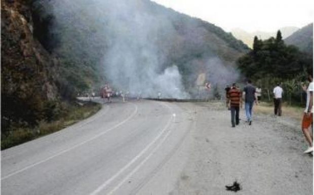 Aknagránátok csapódtak be halászházak mellett Antalya közelében