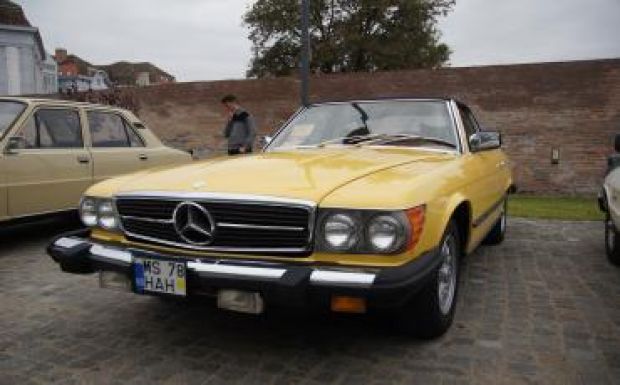 Őszi retróparádét tartottak a marosvásárhelyi várban 