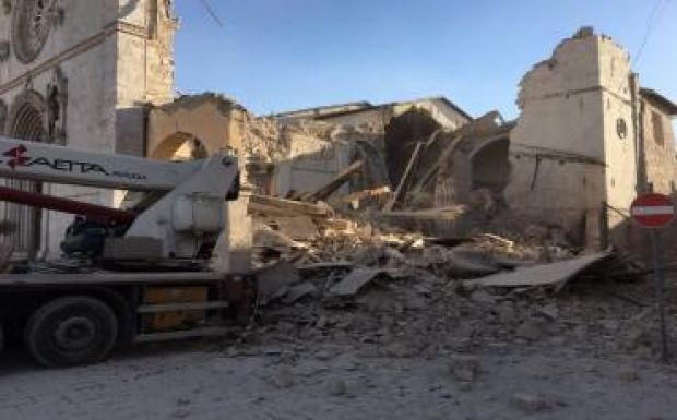 Romániai áldozata is van az olasz földrengésnek