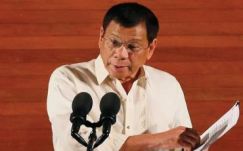 Bocsánatot kért a zsidó közösségektől „Hitler unokatestvére”