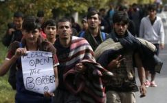 Visszafordult a magyar határ felé tartó menekültek nagy része