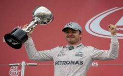 Rosberg nyert, világbajnok a Mercedes