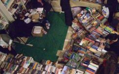 Olvasójátékkal és kocsmakvízzel hangol olvasásra a 22. Marosvásárhelyi Nemzetközi Könyvvásár