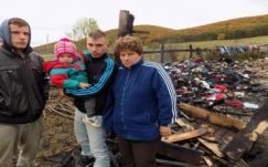 Példás összefogással segítenek a nincstelenné vált baróti családon